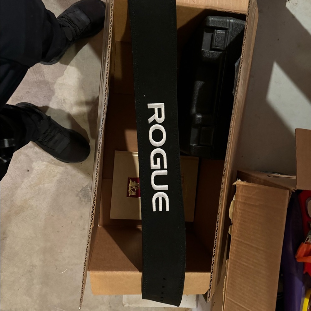 Rogue lifting belt